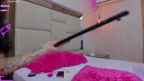 LUNNA online show from 02.12.25