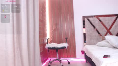 Agathaa white online show from 11.28.25