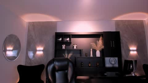 Agatha online show from 04.05.26