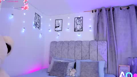 Agatha Owens online show from 03.24.26