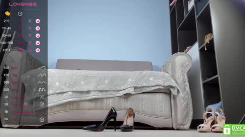 Snapshot of agattasmith chatting on 02.20.25 AgattaSmith online show from 02.20.25