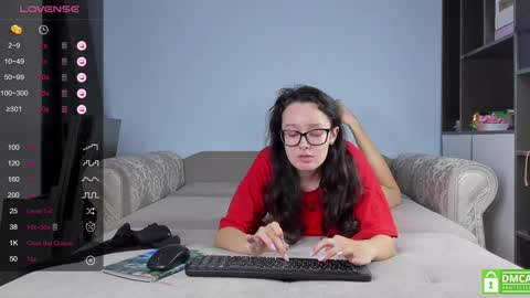 Snapshot of agattasmith chatting on 02.24.25 AgattaSmith online show from 02.24.25