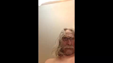 agedhardwood59618233 online show from 02.18.26