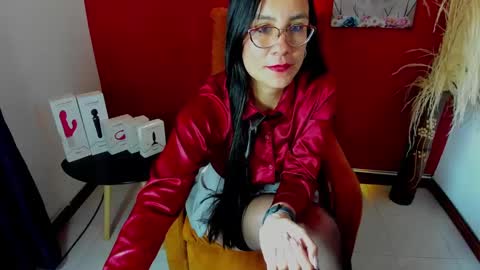Snapshot of aghata_moon chatting on 01.23.25 Aghata Moon online show from 01.23.25