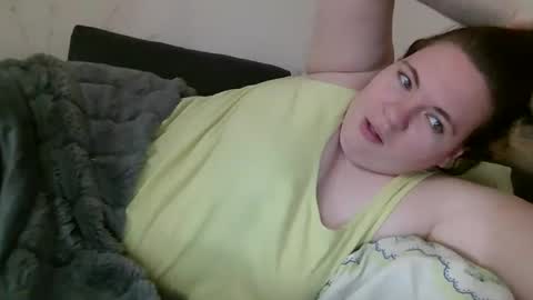 Snapshot of aglaya_fame chatting on 01.04.25 Aglaya Fame online show from 01.04.25