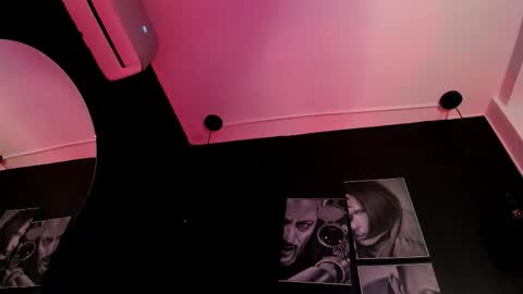 Snapshot of agnes_jones chatting on 11.13.25 agnes_jones online show from 11.13.25