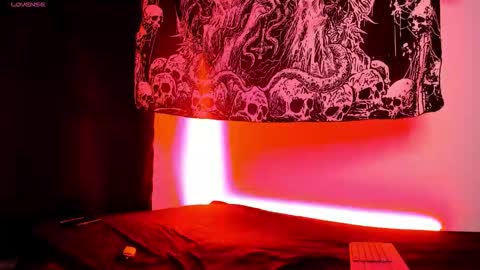 Snapshot of agnes_jones chatting on 11.17.25 agnes_jones online show from 11.17.25