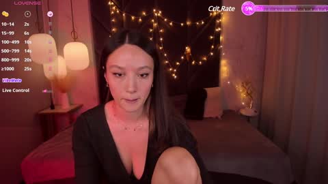 Snapshot of agnes_sky chatting on 01.10.25 Agnes online show from 01.10.25