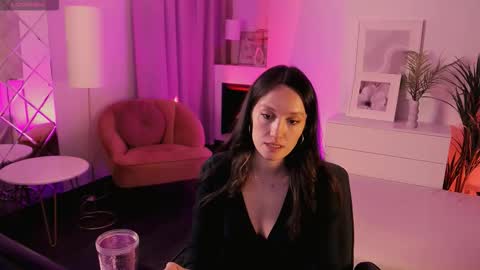 Snapshot of agnes_sky chatting on 09.26.25 Agnes online show from 09.26.25