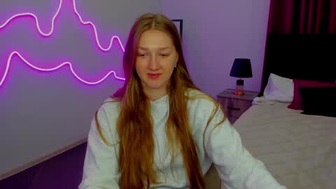 Snapshot of agnesarden chatting on 03.09.25 AgnesArden online show from 03.09.25