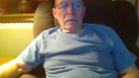 Snapshot of aguynrkfrd chatting on 12.16.24 aguynrkfrd online show from 12.16.24