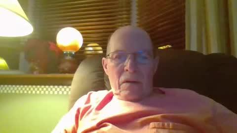 Snapshot of aguynrkfrd chatting on 12.22.24 aguynrkfrd online show from 12.22.24