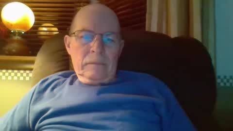 Snapshot of aguynrkfrd chatting on 12.24.24 aguynrkfrd online show from 12.24.24