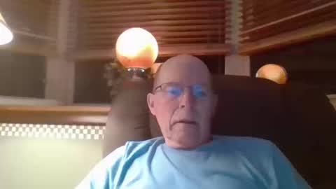 Snapshot of aguynrkfrd chatting on 10.10.25 aguynrkfrd online show from 10.10.25