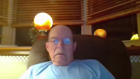 Snapshot of aguynrkfrd chatting on 10.12.25 aguynrkfrd online show from 10.12.25