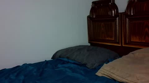 Blue Eyed Handsome Man online show from 03.09.26