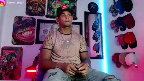Aharon  Zamora online show from 01.01.25