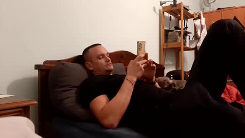 Snapshot of ahim30 chatting on 11.20.25 Ahim30 online show from 11.20.25