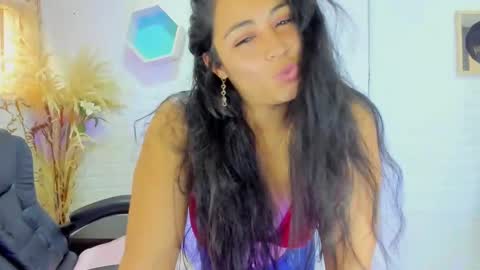 Snapshot of ahisha09 chatting on 03.08.25 Ahisha online show from 03.08.25