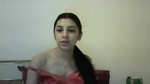 Selena online show from 10.25.25