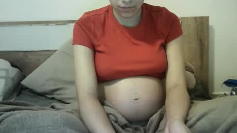 Snapshot of ahotkitty18 chatting on 11.21.25 Selena online show from 11.21.25