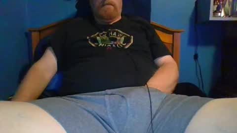 Snapshot of ahrnycumtoy chatting on 01.07.25 hrnycummer online show from 01.07.25