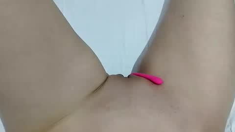 Snapshot of ahsexi chatting on 10.02.25 Taylor online show from 10.02.25