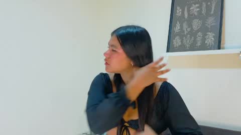 AHSLY online show from 04.17.26