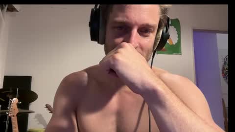 Snapshot of aiasar chatting on 02.08.25 Aiasar online show from 02.08.25