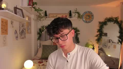 A H  online show from 11.21.25