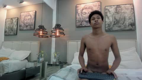 Snapshot of aidhen_gleeson chatting on 03.27.26 Aidhen Gleeson online show from 03.27.26