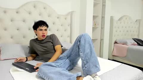 Aiden  online show from 01.25.25