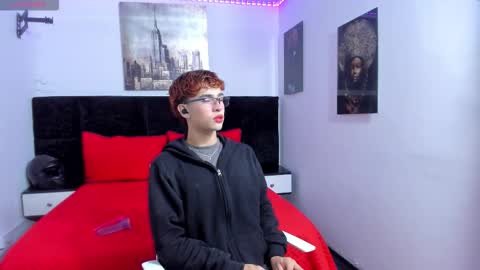 Aiden  online show from 09.18.25