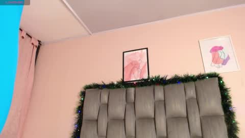 Ailyn online show from 12.15.25