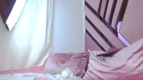 aiilynsmiith online show from 10.18.25