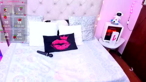 Aileen  online show from 10.28.25