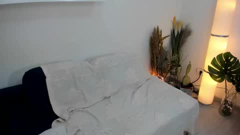 Snapshot of aileen_stone chatting on 01.03.25 Aileen online show from 01.03.25