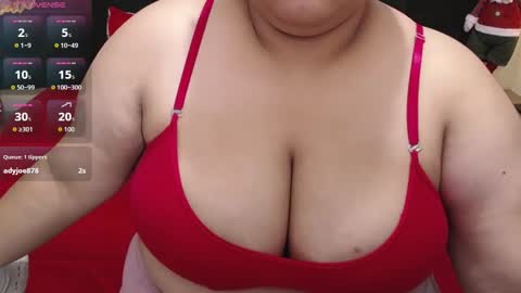 Snapshot of ailyn_rouss chatting on 12.18.25 Ailyn rouss online show from 12.18.25