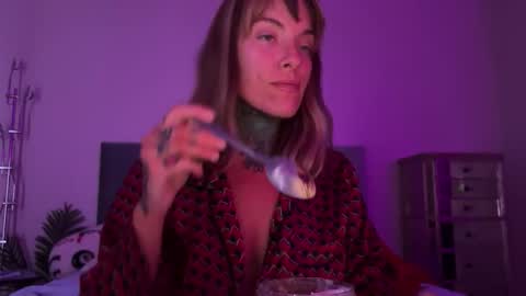 Snapshot of airgeadx chatting on 12.17.25 Airgead online show from 12.17.25