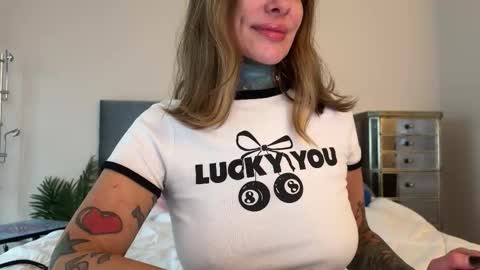 Snapshot of airgeadx chatting on 02.13.26 Airgead online show from 02.13.26