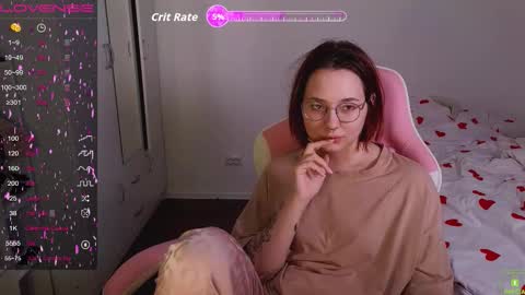 Snapshot of airyhill chatting on 10.23.25 airyhill online show from 10.23.25