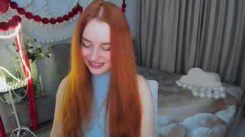 Snapshot of airysilhouette chatting on 02.11.26 Louise online show from 02.11.26