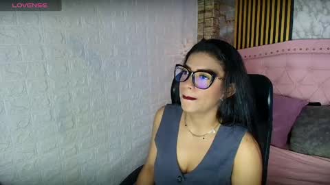 aisha__cambell online show from 05.02.26