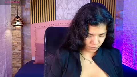aisha__cambell online show from 05.21.26