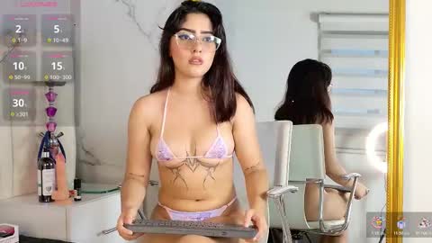 aisha_calloway online show from 11.18.25