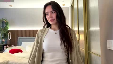 Snapshot of aisha_eilish chatting on 04.19.26 Aisha online show from 04.19.26
