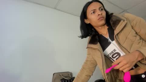 Aisha online show from 12.14.25