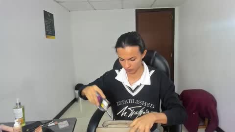 Aisha online show from 02.16.26