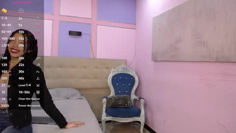 Aisha Noir online show from 11.08.25