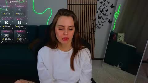 Aisha online show from 12.01.25